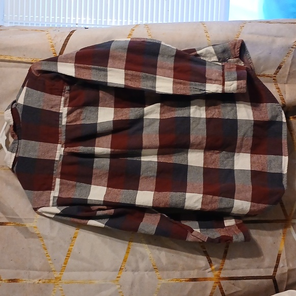 Rustic Ridge snap button flannel woman's XL - Picture 6 of 6